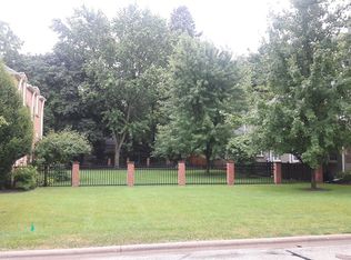 411 E Mayfair Rd, Arlington heights, IL 60005