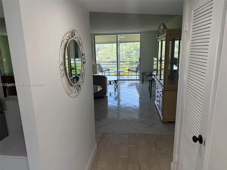 8135 Sunrise Lakes Blvd #210 — Photo 9
