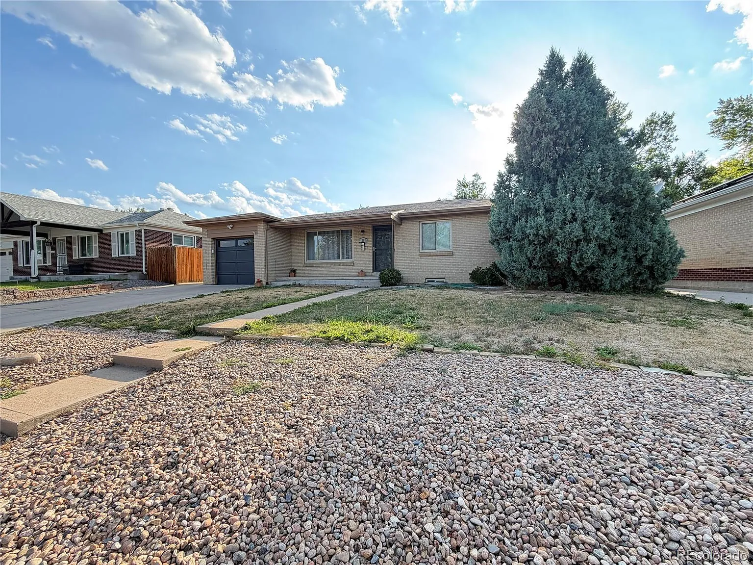 4 bed, 2.5 bath, 1135 sqft, $3,000 — Photo 2