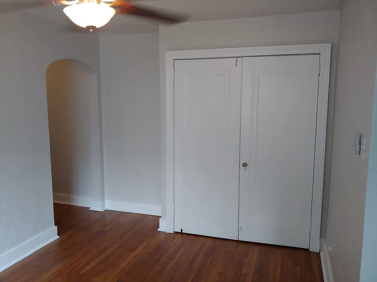1 bed, 900 sqft, $1,100 — Photo 4