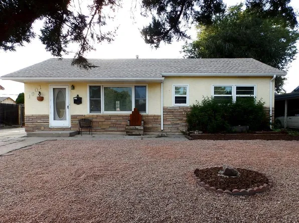1901 Lynwood Ln, Pueblo, CO 81005