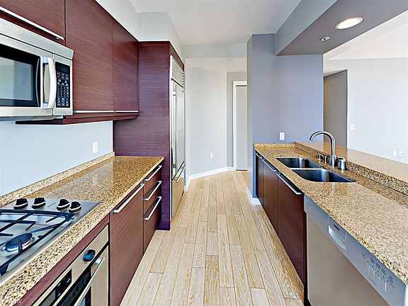 3rd image of 425 1st St Unit 2206