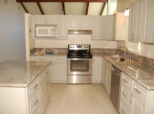 1452 Akupa St, Kailua, HI 96734