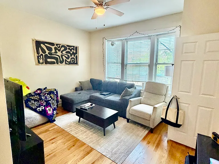1435 N Ashland Ave #2F — Photo 8