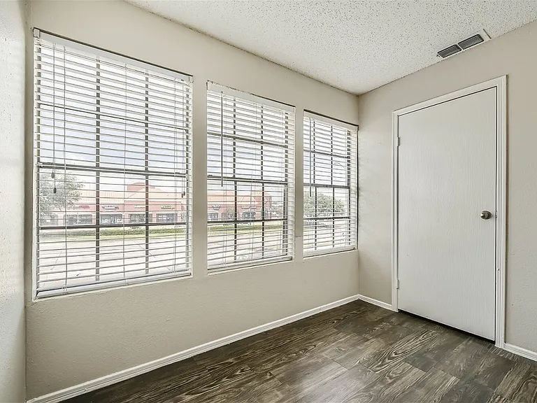 Rise Spring Pointe — Photo 105