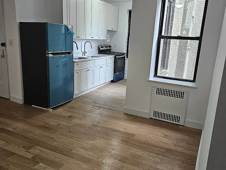 1833 Ocean Ave #1E — Photo 7