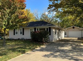 1816 Elm Tree St, Saint Peters, MO 63376