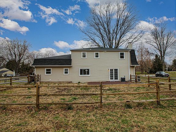 5th image of 1017 Morse Dr