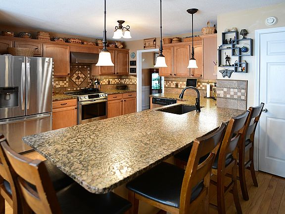 5th image of 3433 Island Bay Ln