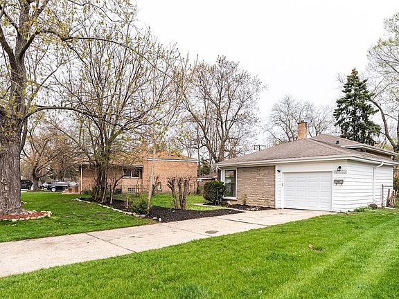 2nd image of 16039 Marion Dr
