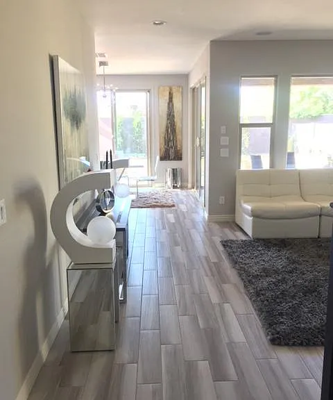 4649 E Daley Ln — Photo 15