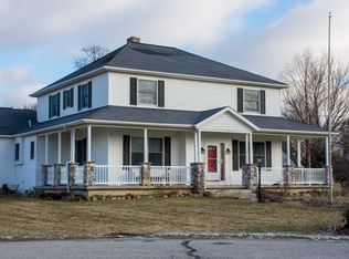 404 W Harrison St, Wakarusa, IN 46573