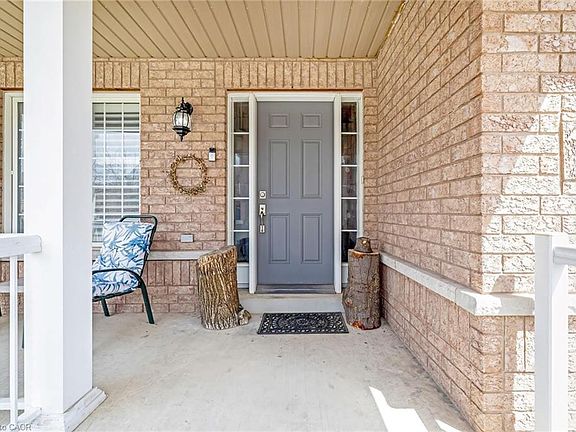 5th image of 305 Teetzel Dr