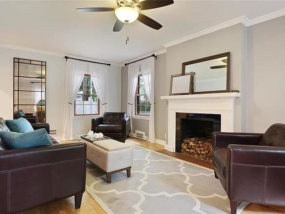 5th image of 601 E 73rd St