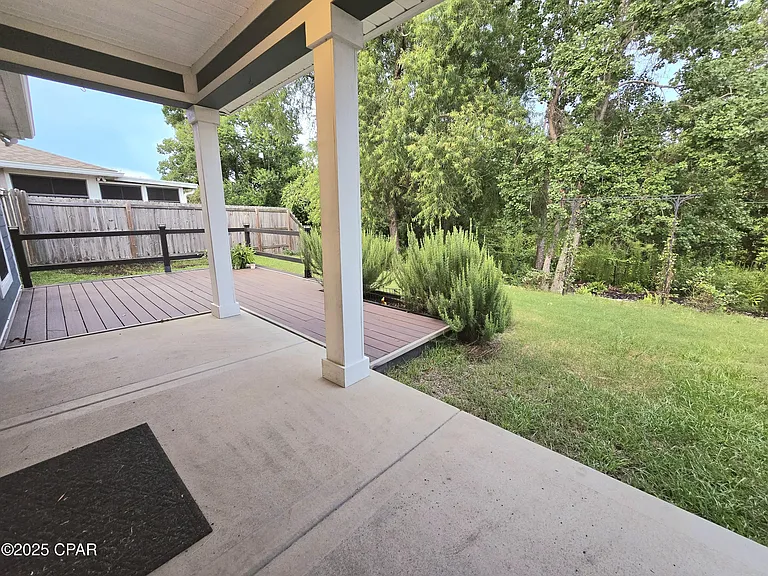 603 Diamonte Cir — Photo 23