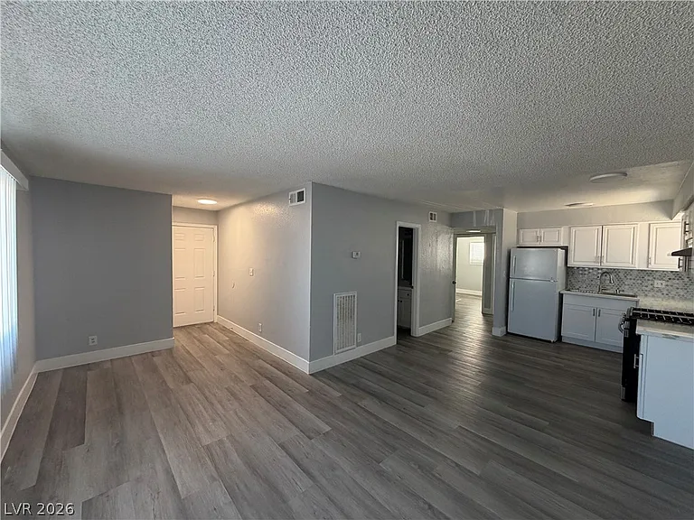 4396 Vegas Valley Dr #2 — Photo 5