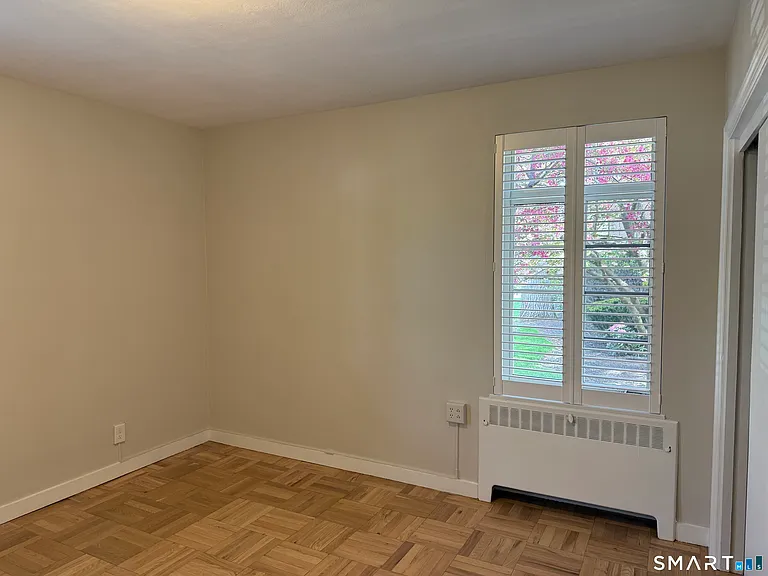 20 Outlook Ave #102 — Photo 6
