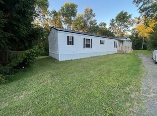 552 Green Rd, Mexico, NY 13114