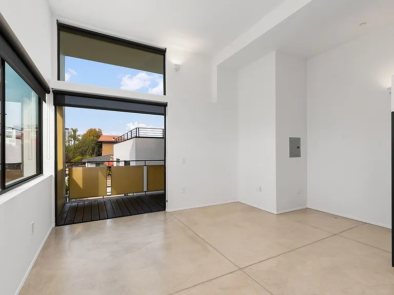Centre Street Lofts — Photo 17