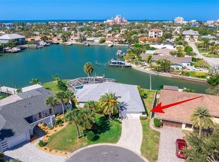 251 Isle Dr, Saint Pete Beach, FL 33706