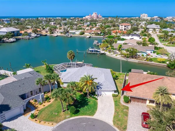 251 Isle Dr, Saint Pete Beach, FL 33706
