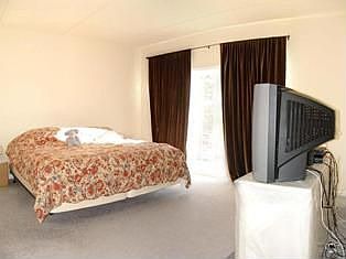 Master_Bedroom