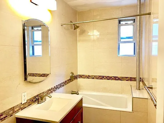 Rented by EXR | media 88