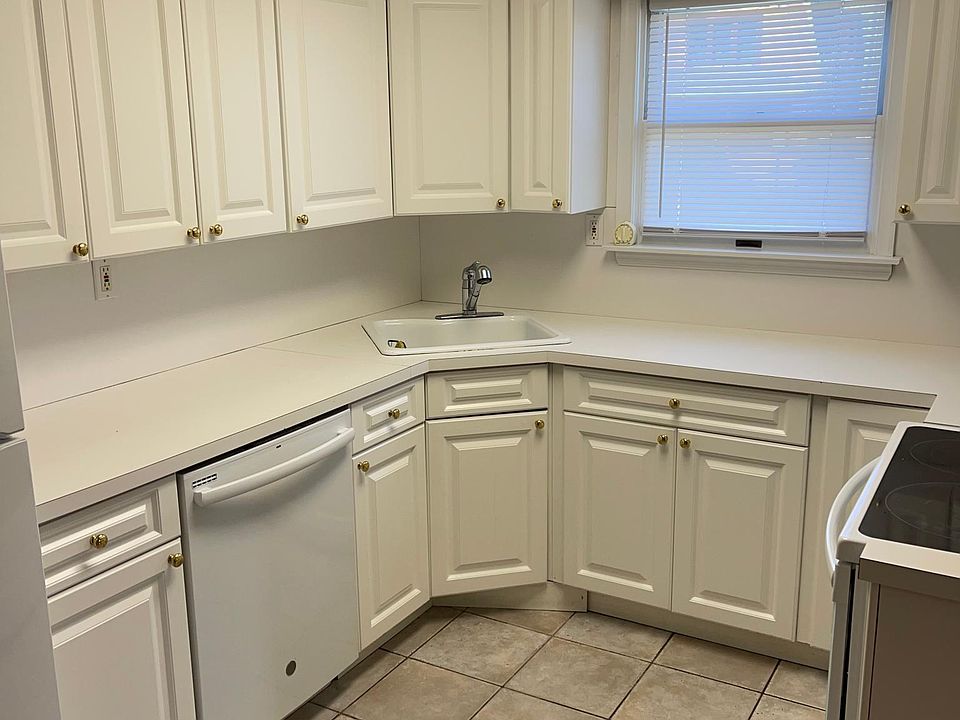 2162 BROOKLYN AVE Merrick NY Zillow