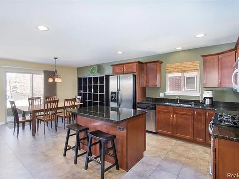 18407 Tarpey Dr — Photo 7