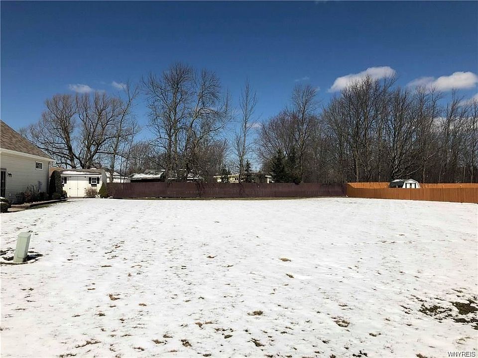 1st image of 2777 Driftwood Dr