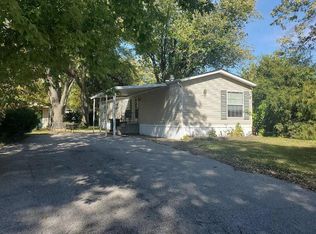 214 Meadowbrook Dr, O Fallon, IL 62269