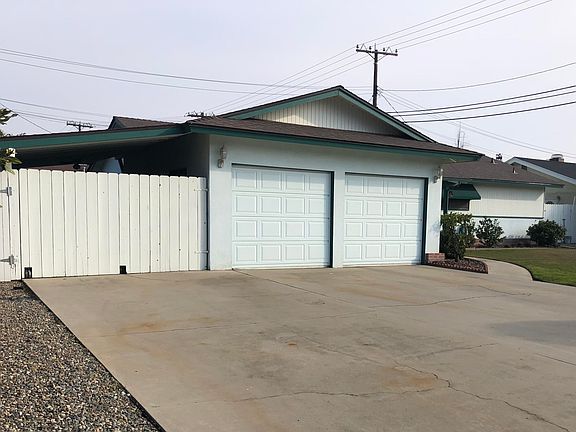 3rd image of 1216 S Emerald Ct