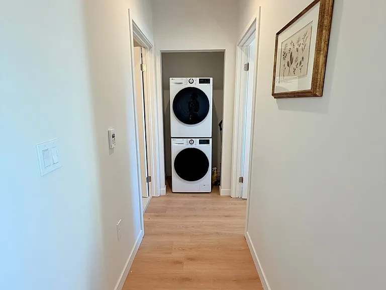 Lux Catalina — Photo 12
