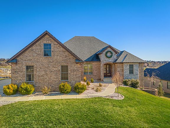 2nd image of 517 Spyglass Hill Dr