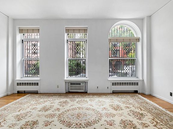 5th image of 141 W 94th St