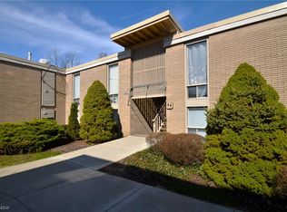 6640 Chaffee Ct APT N-4, Brecksville, OH 44141