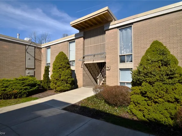 6640 Chaffee Ct APT N-4, Brecksville, OH 44141