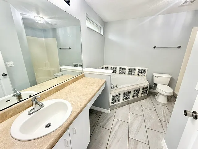 1081 Leeward Dr — Photo 9