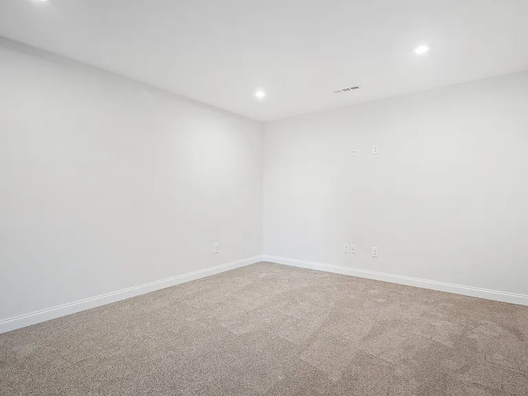 5454 Ayana Dr — Photo 52