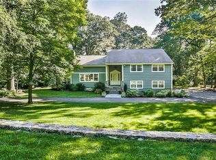 530 Rock Ridge Rd, Fairfield, CT 06824