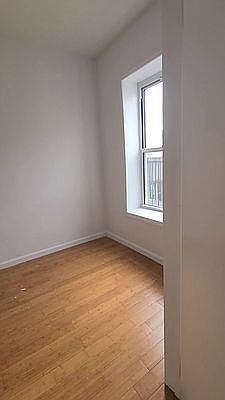 1st image of 2224 Amsterdam Ave #6F