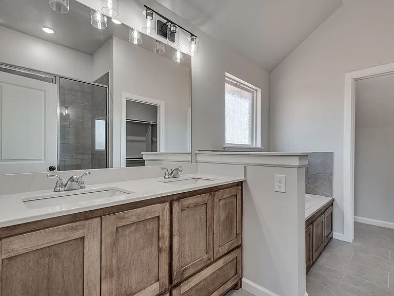4905 Misty Wood Ln — Photo 18