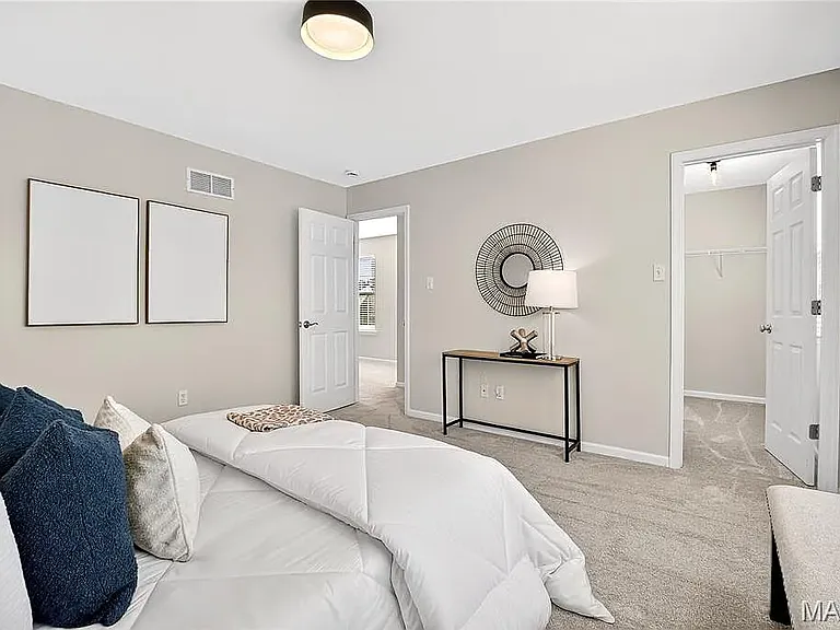 480 Coachgate Ct — Photo 12