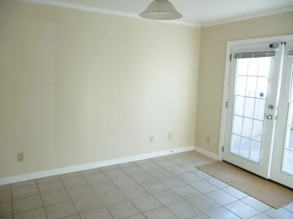 310 Winding River Dr Unit G, Atlanta, GA 30350