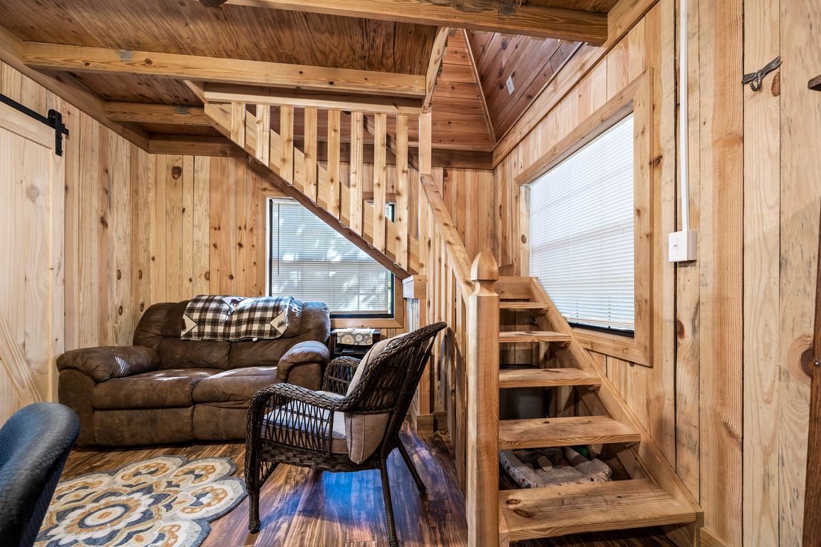 next background image