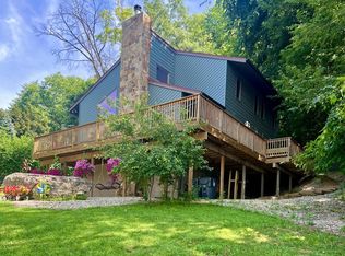 1725 Ohlsun Ct, La Crosse, WI 54601