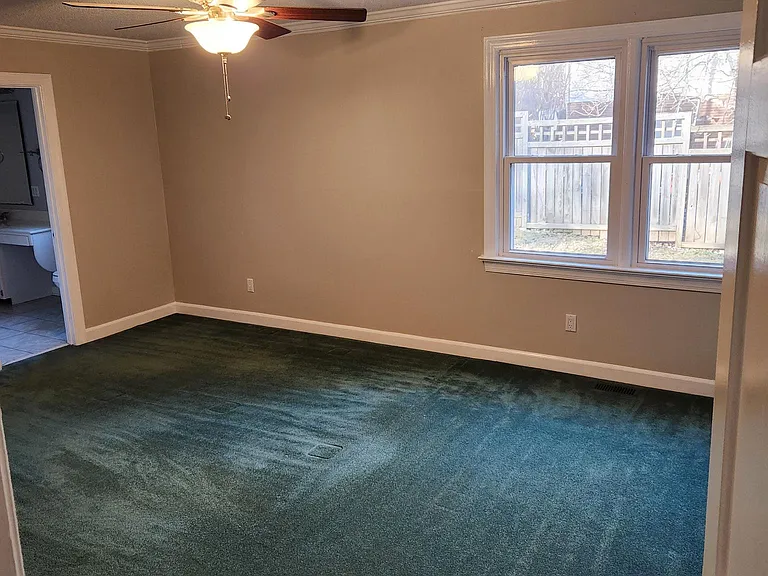 5725 Deblyn Ave — Photo 6