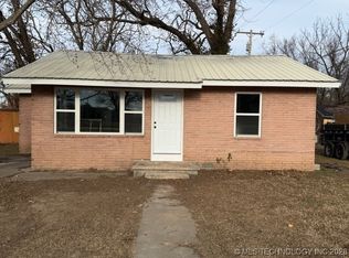 103 E 10th St, Chelsea, OK 74016