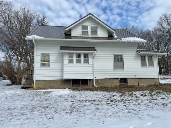 510 S Bismark St, Wausa, NE 68786