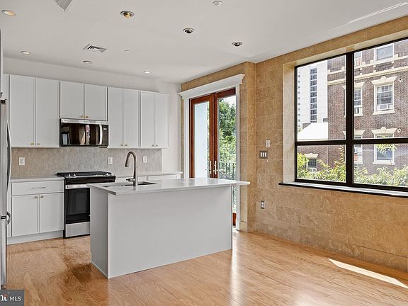 5th image of 1335 Pine St #1337-401